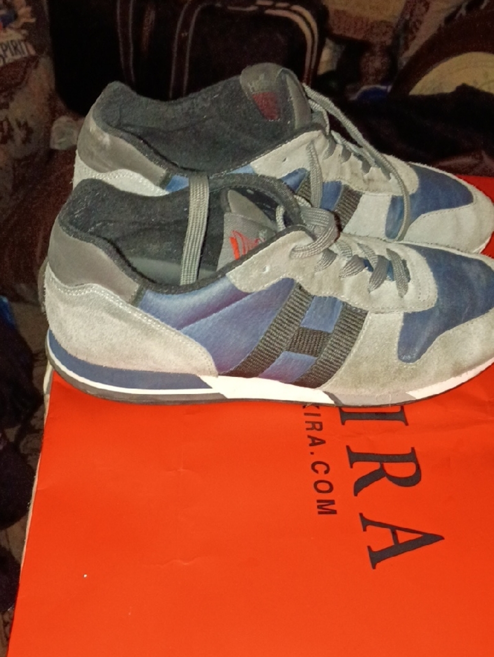 Hogan Men's Blue and Gray Athletic Sneakers